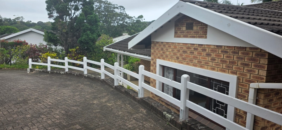 3 Bedroom Property for Sale in Umtentweni KwaZulu-Natal