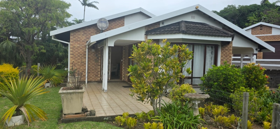 3 Bedroom Property for Sale in Umtentweni KwaZulu-Natal