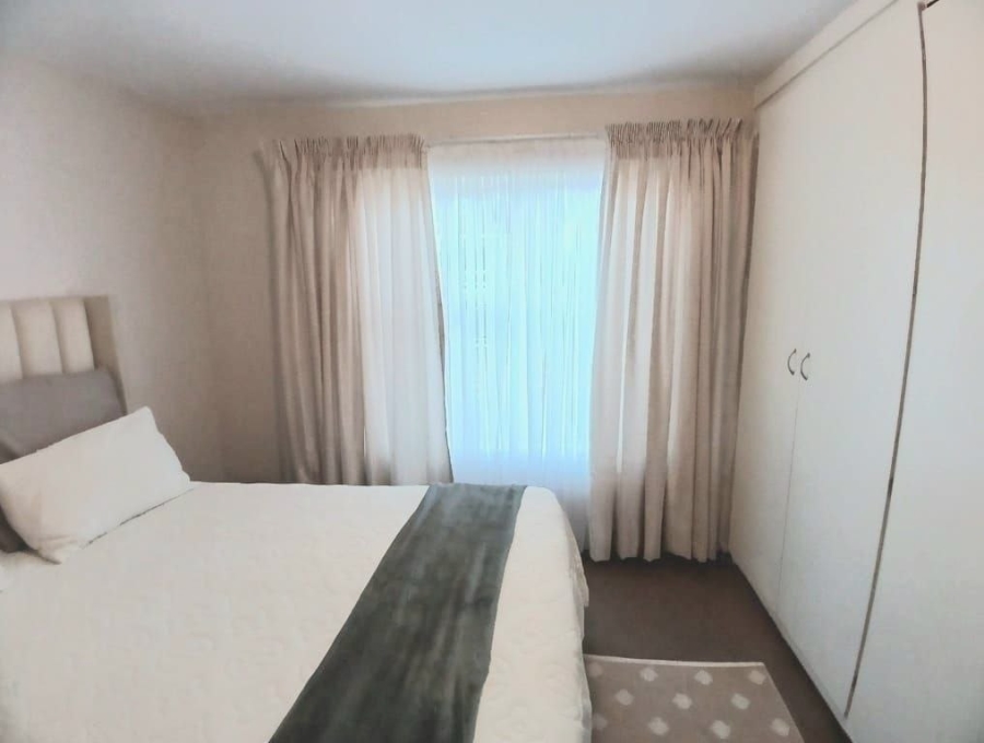 2 Bedroom Property for Sale in Sunnyridge KwaZulu-Natal