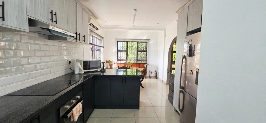 3 Bedroom Property for Sale in Paradise KwaZulu-Natal