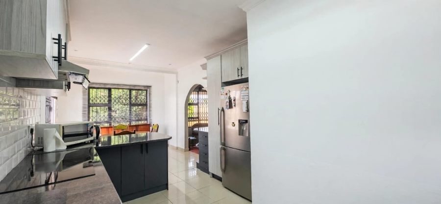 3 Bedroom Property for Sale in Paradise KwaZulu-Natal