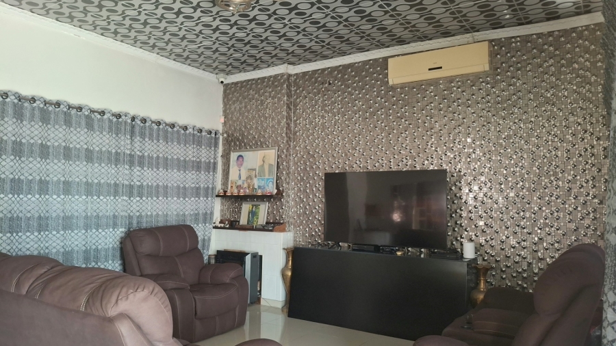  Bedroom Property for Sale in Merebank East KwaZulu-Natal