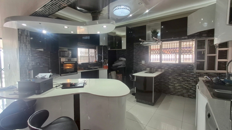  Bedroom Property for Sale in Merebank East KwaZulu-Natal