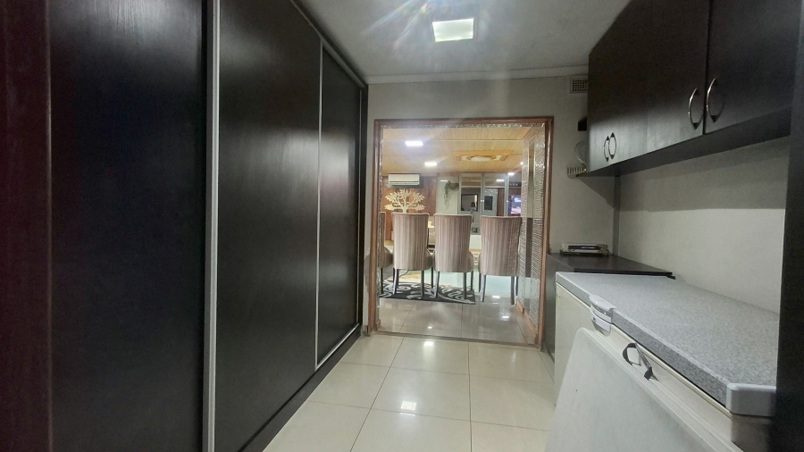  Bedroom Property for Sale in Merebank East KwaZulu-Natal