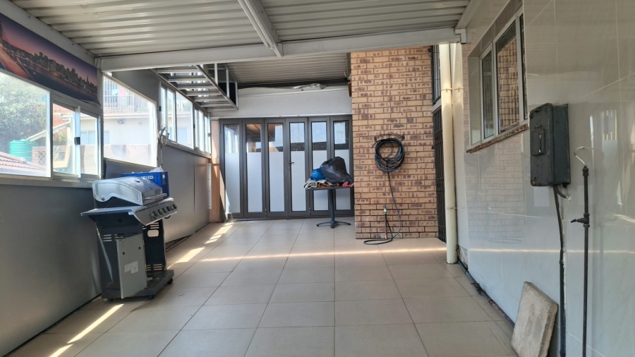  Bedroom Property for Sale in Merebank East KwaZulu-Natal