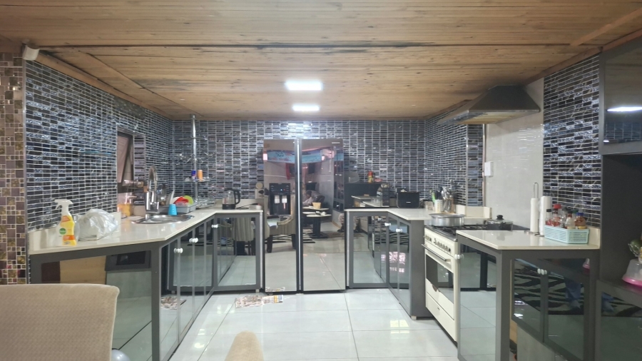  Bedroom Property for Sale in Merebank East KwaZulu-Natal