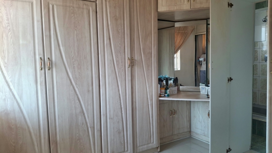  Bedroom Property for Sale in Merebank East KwaZulu-Natal