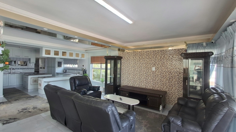 3 Bedroom Property for Sale in Brighton Beach KwaZulu-Natal