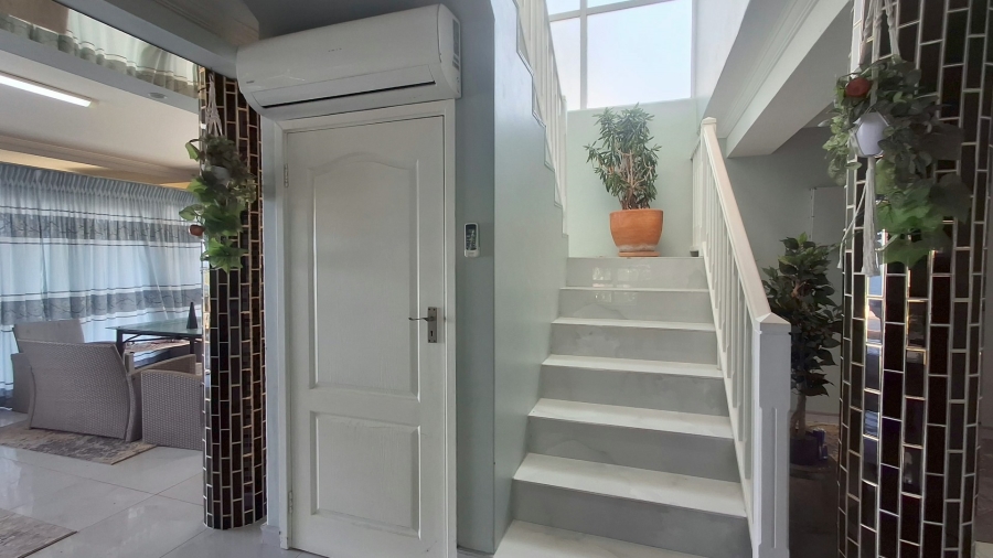 3 Bedroom Property for Sale in Brighton Beach KwaZulu-Natal