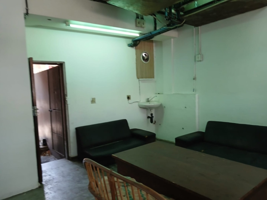 To Let Commercial Property for Rent in Glenwood KwaZulu-Natal