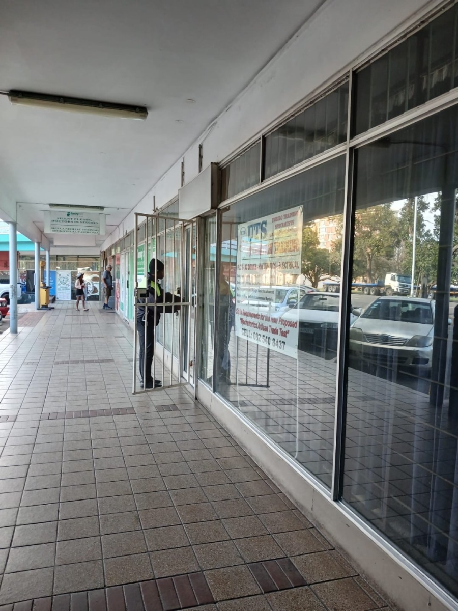 To Let Commercial Property for Rent in Glenwood KwaZulu-Natal