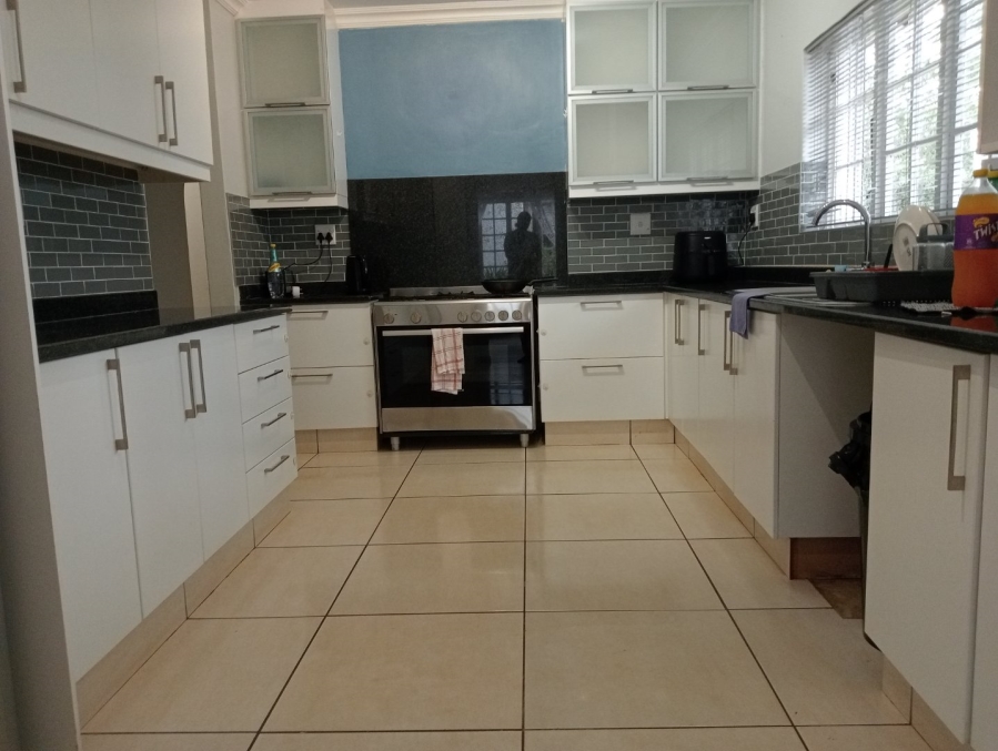 To Let 3 Bedroom Property for Rent in Forest Hills KwaZulu-Natal
