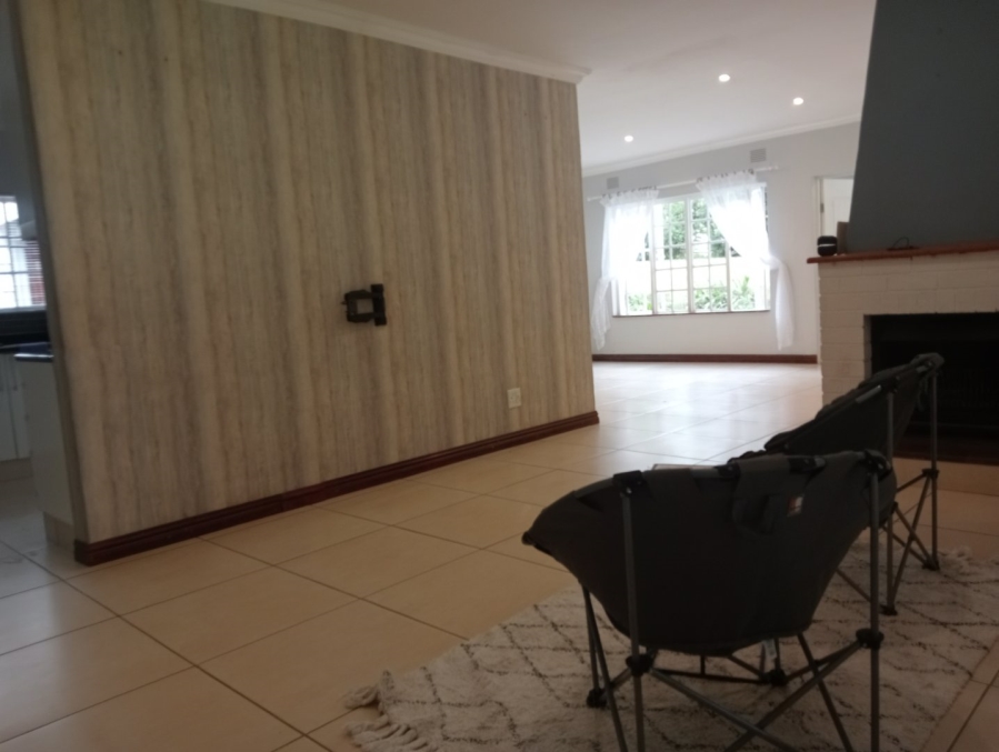 To Let 3 Bedroom Property for Rent in Forest Hills KwaZulu-Natal