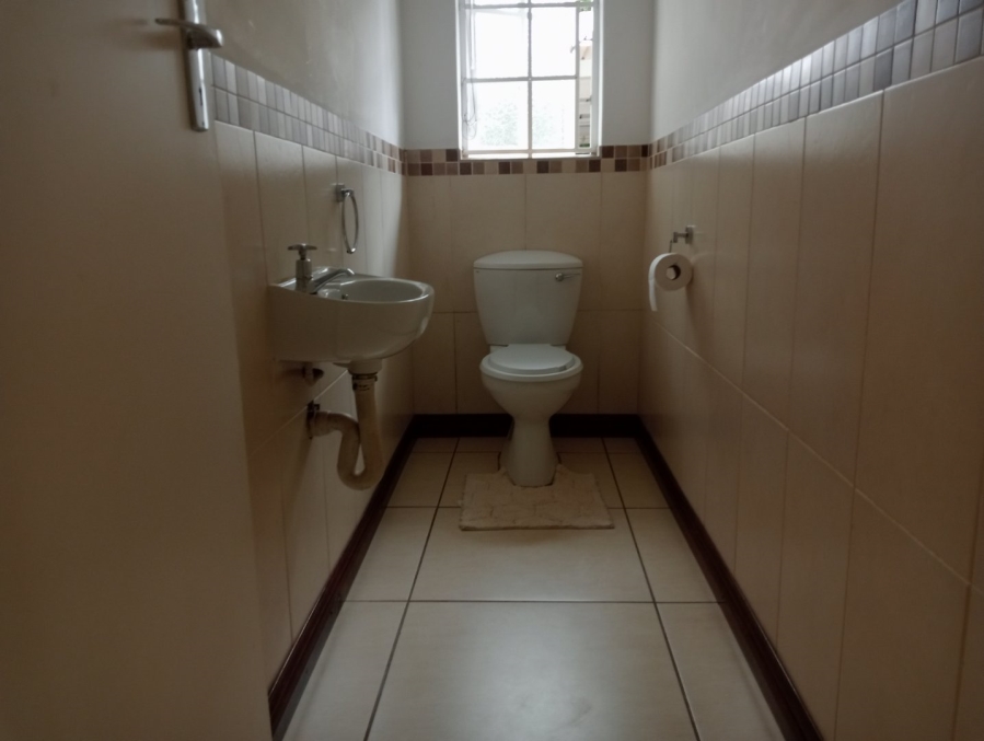 To Let 3 Bedroom Property for Rent in Forest Hills KwaZulu-Natal