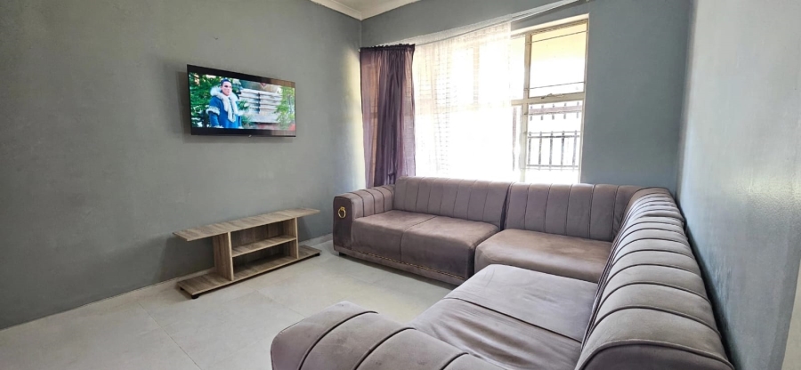 7 Bedroom Property for Sale in Barry Hertzog Park KwaZulu-Natal