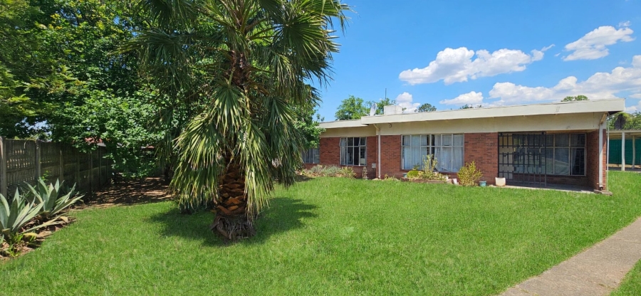 7 Bedroom Property for Sale in Barry Hertzog Park KwaZulu-Natal