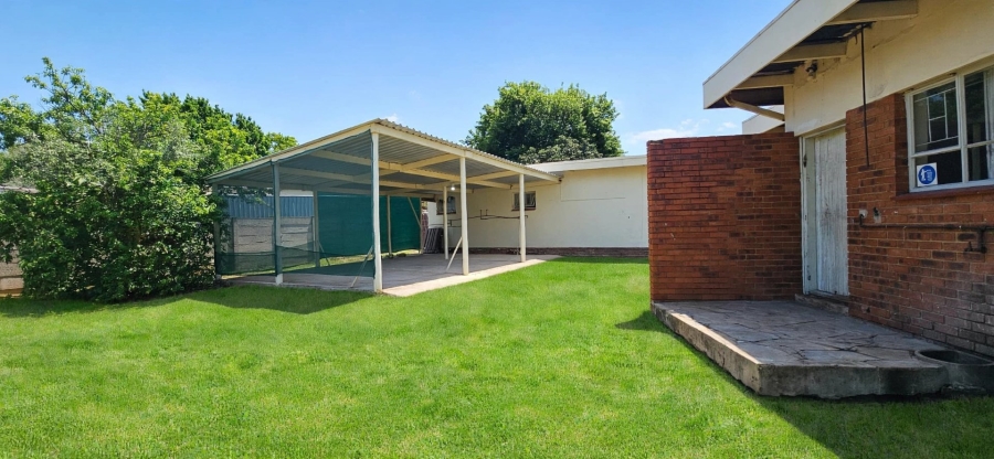 7 Bedroom Property for Sale in Barry Hertzog Park KwaZulu-Natal