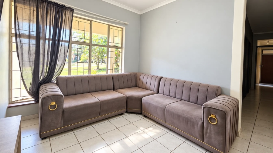 7 Bedroom Property for Sale in Barry Hertzog Park KwaZulu-Natal