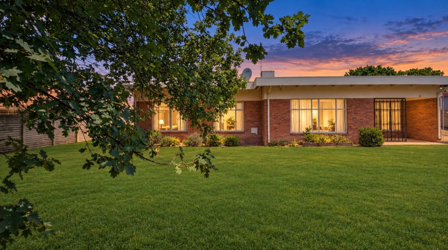 7 Bedroom Property for Sale in Barry Hertzog Park KwaZulu-Natal