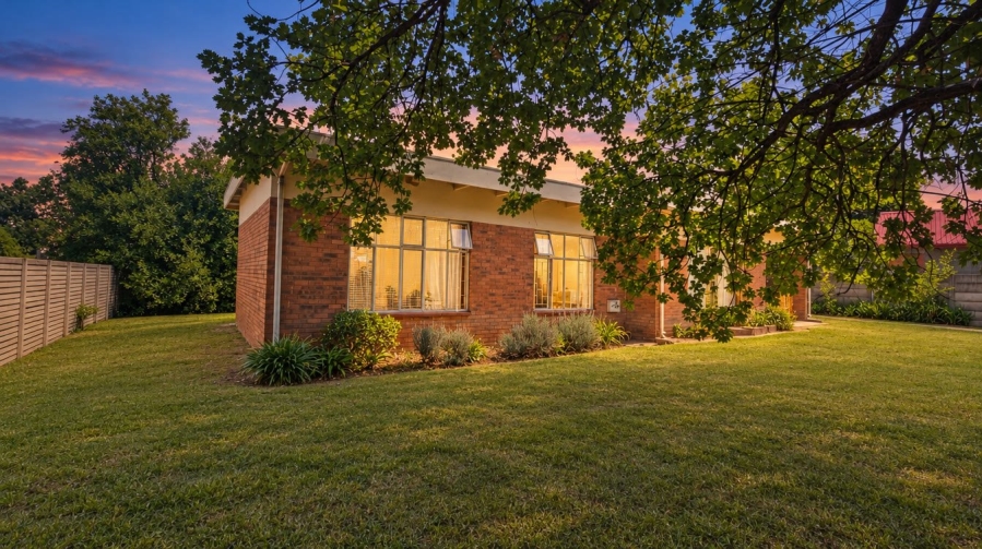 7 Bedroom Property for Sale in Barry Hertzog Park KwaZulu-Natal
