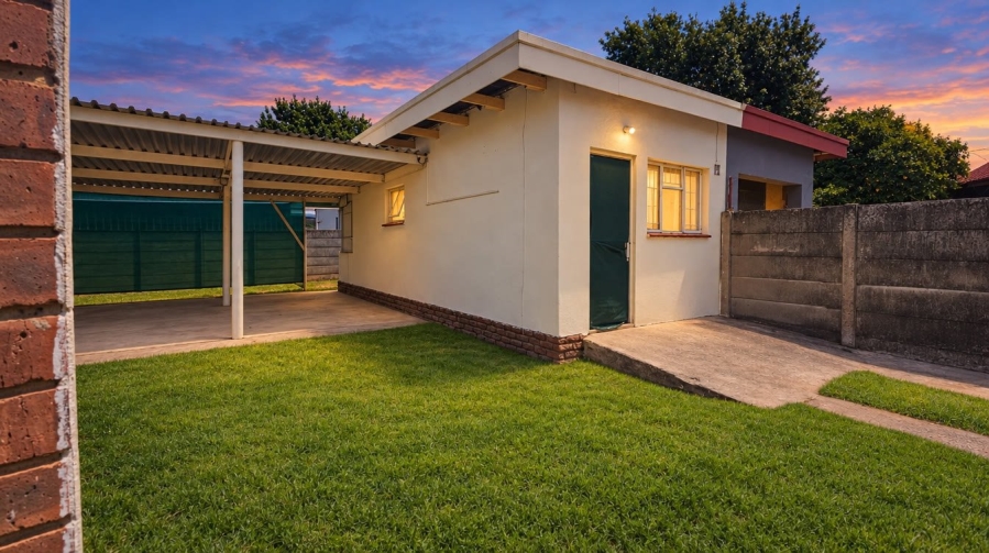 7 Bedroom Property for Sale in Barry Hertzog Park KwaZulu-Natal