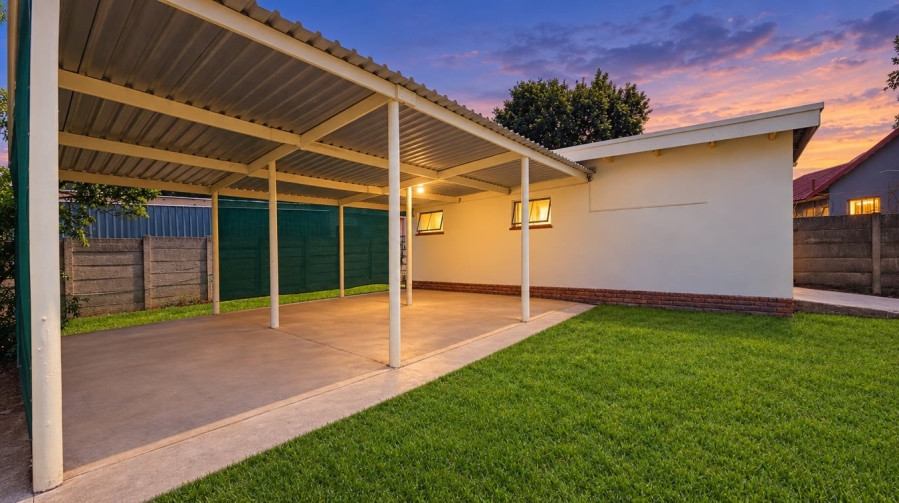 7 Bedroom Property for Sale in Barry Hertzog Park KwaZulu-Natal