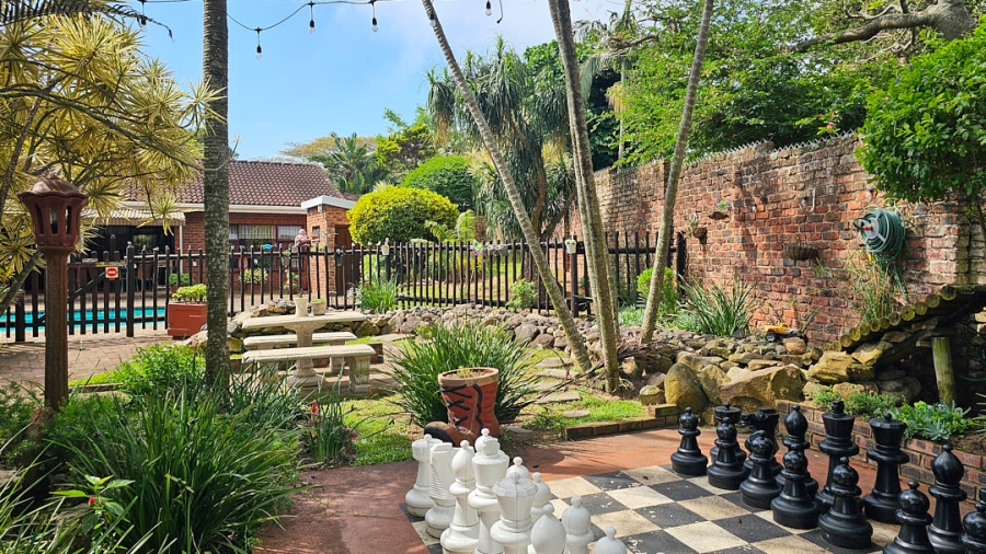 4 Bedroom Property for Sale in Uvongo KwaZulu-Natal