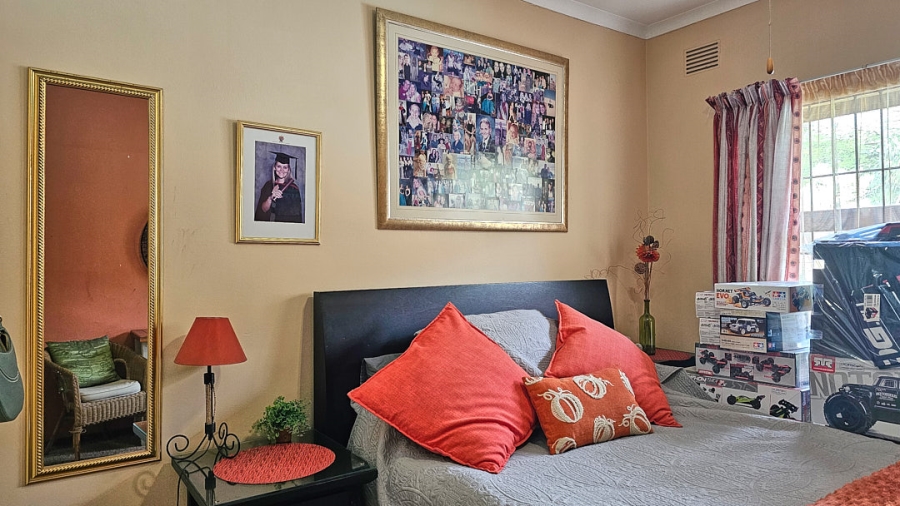 4 Bedroom Property for Sale in Uvongo KwaZulu-Natal