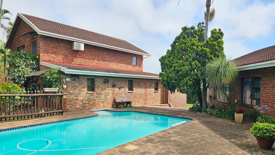 4 Bedroom Property for Sale in Uvongo KwaZulu-Natal