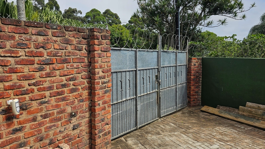 4 Bedroom Property for Sale in Uvongo KwaZulu-Natal