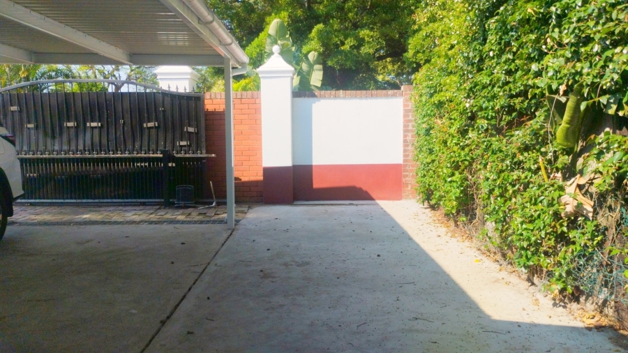 To Let 1 Bedroom Property for Rent in Cowies Hill KwaZulu-Natal