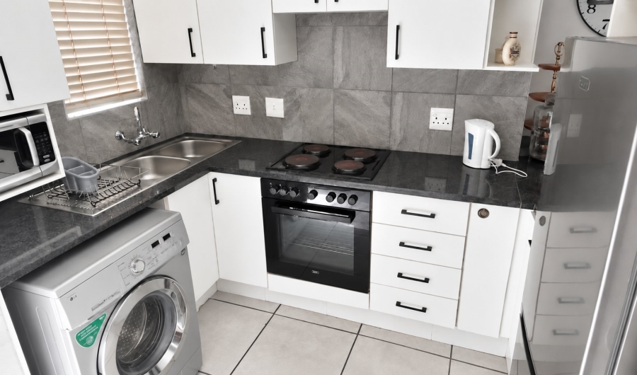 2 Bedroom Property for Sale in Uvongo Beach KwaZulu-Natal