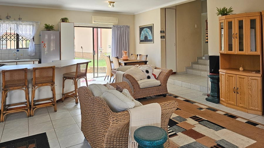 3 Bedroom Property for Sale in Uvongo KwaZulu-Natal