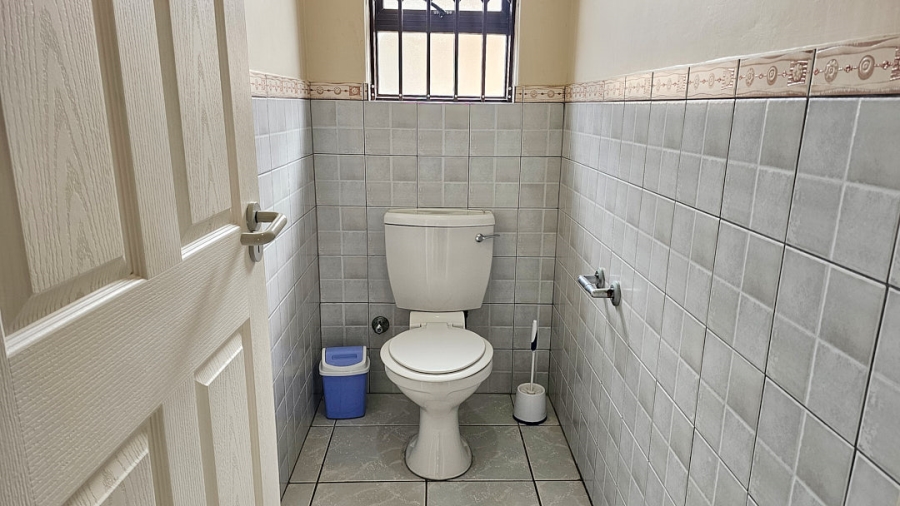 3 Bedroom Property for Sale in Uvongo KwaZulu-Natal