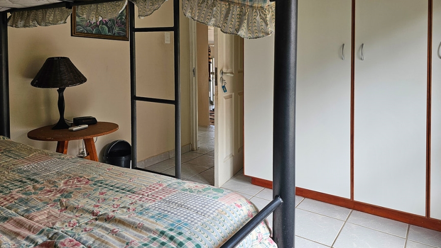3 Bedroom Property for Sale in Uvongo KwaZulu-Natal