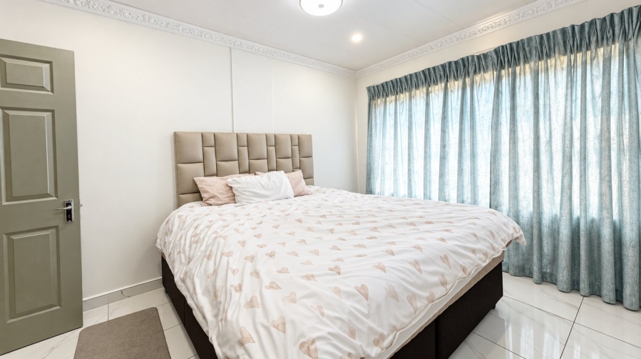 3 Bedroom Property for Sale in Aviary Hill KwaZulu-Natal