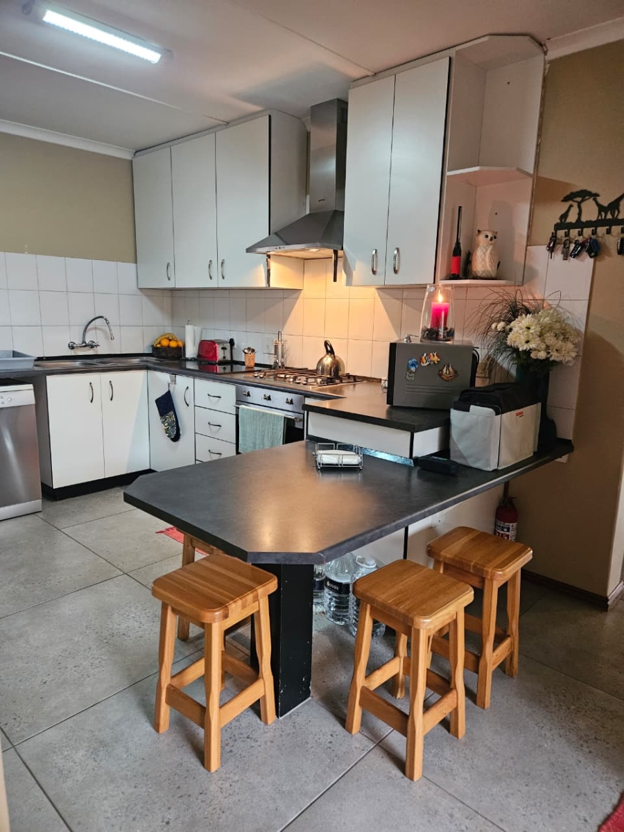 To Let 2 Bedroom Property for Rent in Veld En Vlei KwaZulu-Natal