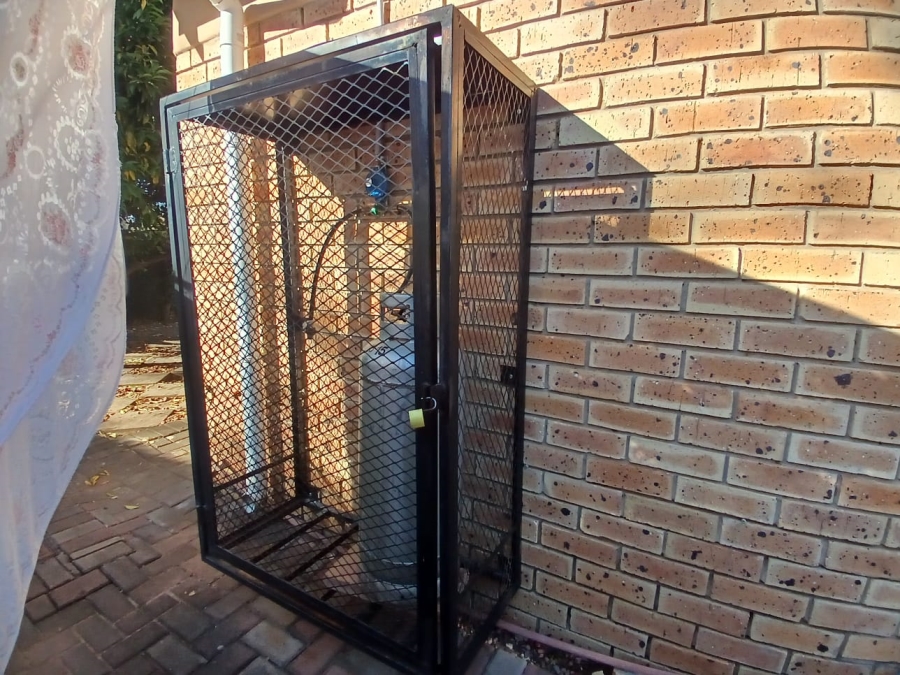 3 Bedroom Property for Sale in Pioneer Park KwaZulu-Natal