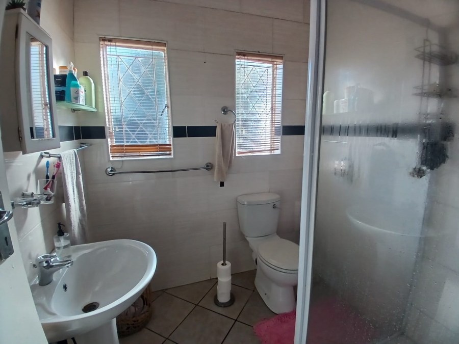 3 Bedroom Property for Sale in Pioneer Park KwaZulu-Natal