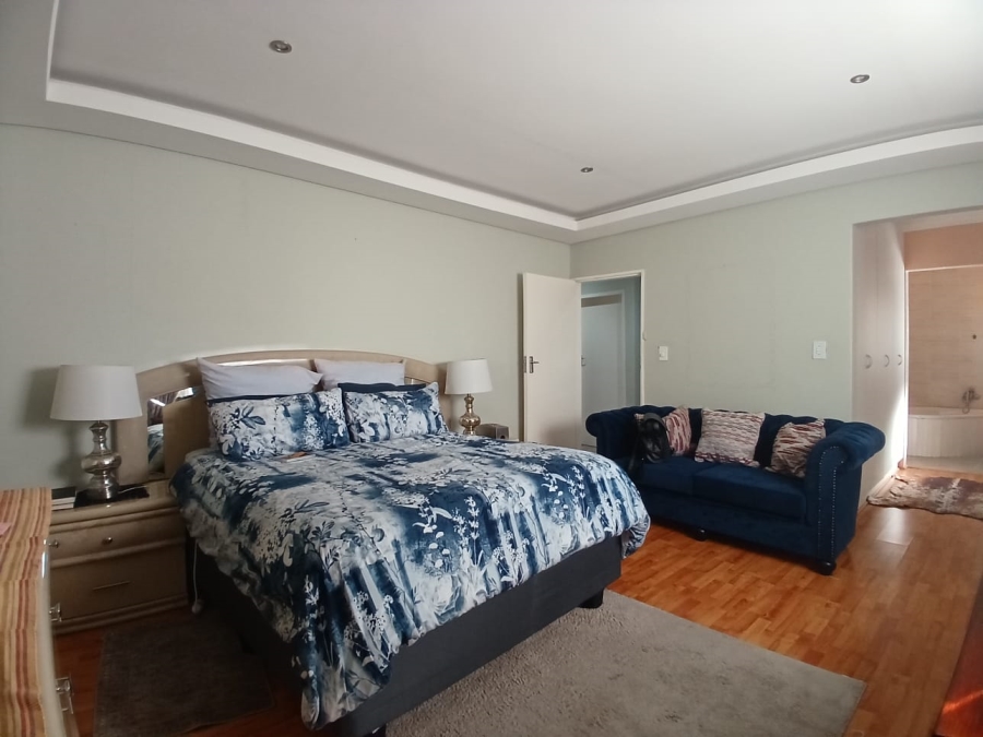 3 Bedroom Property for Sale in Pioneer Park KwaZulu-Natal