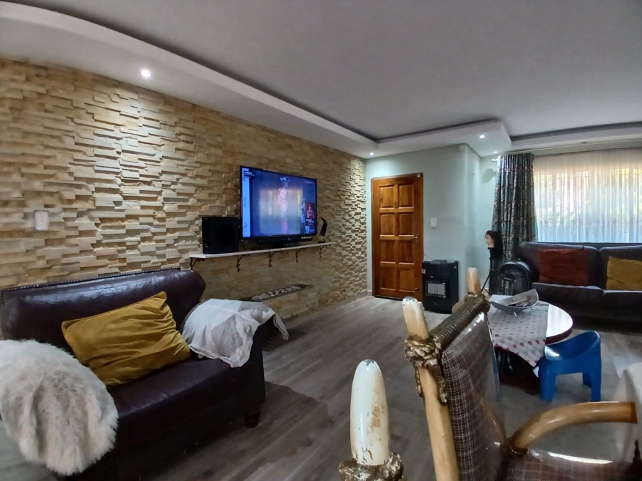 3 Bedroom Property for Sale in Pioneer Park KwaZulu-Natal