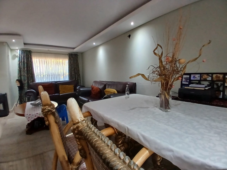 3 Bedroom Property for Sale in Pioneer Park KwaZulu-Natal