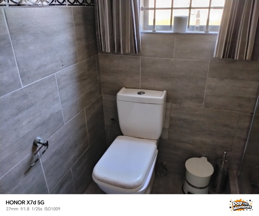 2 Bedroom Property for Sale in Scottburgh Central KwaZulu-Natal