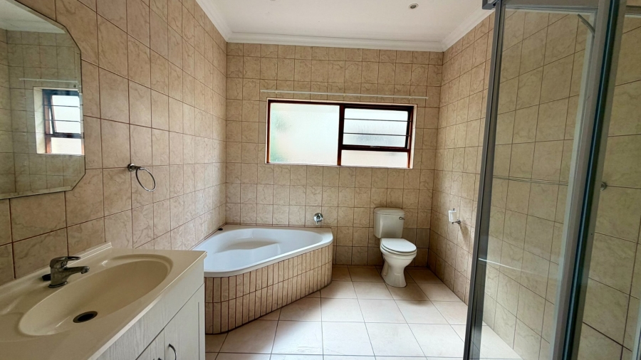 3 Bedroom Property for Sale in Manaba Beach KwaZulu-Natal