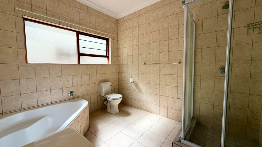 3 Bedroom Property for Sale in Manaba Beach KwaZulu-Natal