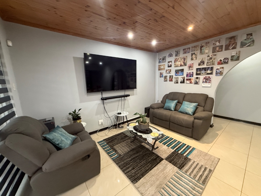 3 Bedroom Property for Sale in Newholme KwaZulu-Natal