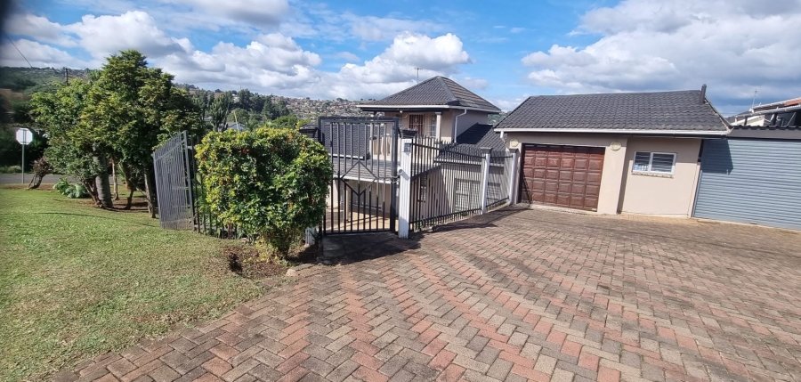 3 Bedroom Property for Sale in Newholme KwaZulu-Natal