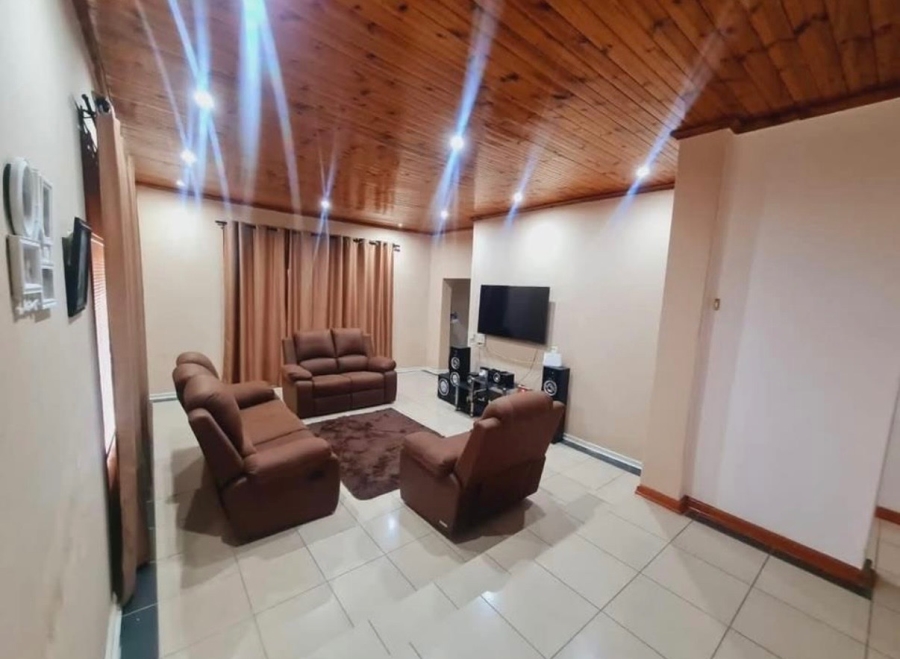 3 Bedroom Property for Sale in Newholme KwaZulu-Natal