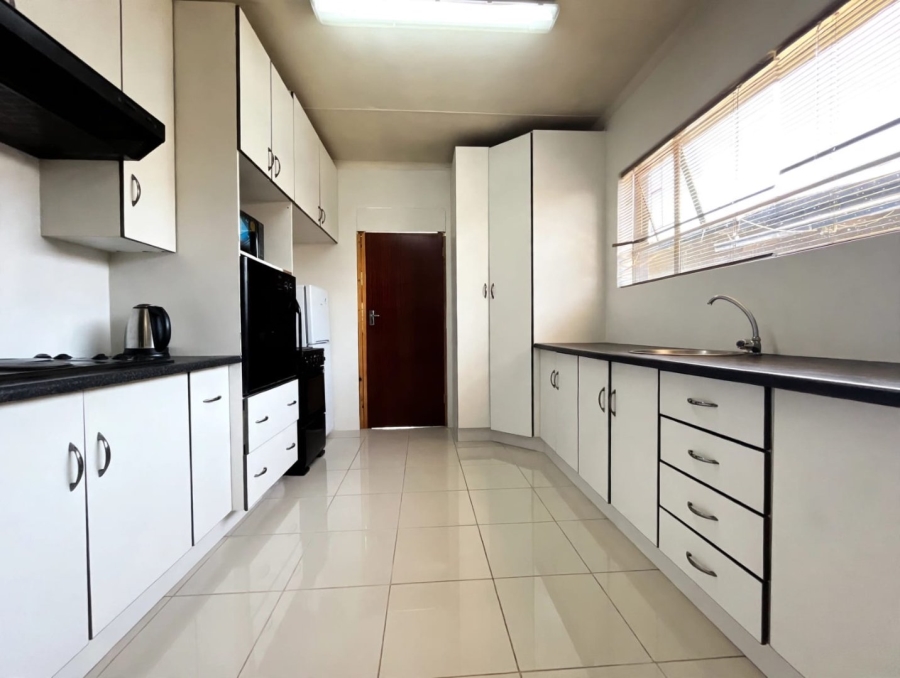 11 Bedroom Property for Sale in Barry Hertzog Park KwaZulu-Natal