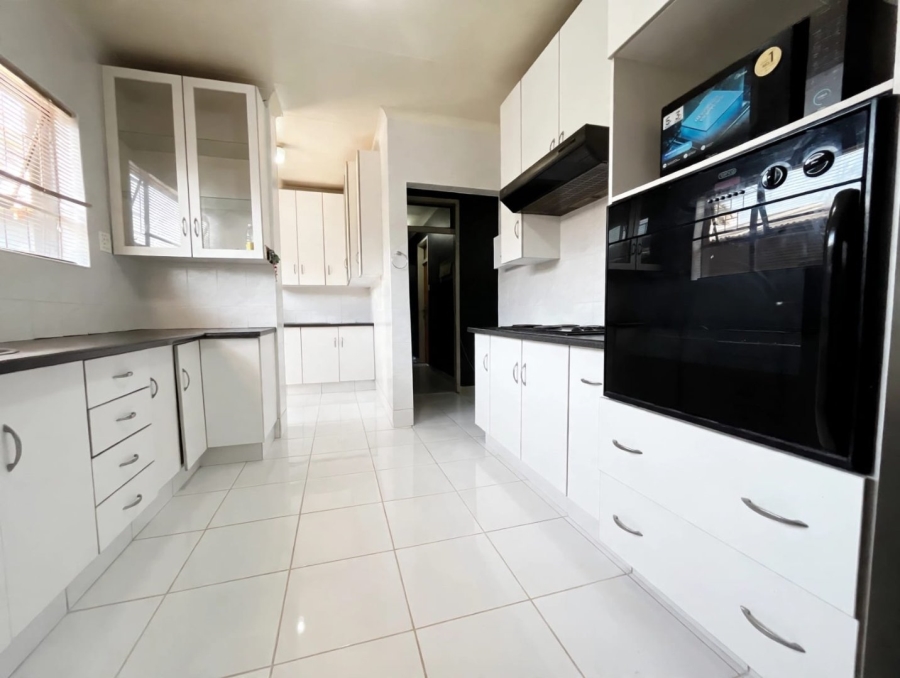 11 Bedroom Property for Sale in Barry Hertzog Park KwaZulu-Natal